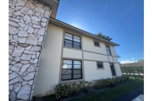 5954 Longbow Ln Lane, West Palm Beach, FL 33415 - MLS#R11138156