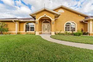 1255 Naples Lane, Port Saint Lucie, FL 34983 - MLS#R11138166