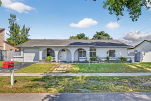 9241 N Cypress Circle, Miramar, FL 33025 - MLS#R11138180