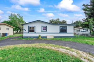 2300 31st Avenue, Fort Lauderdale, FL 33311 - MLS#R11138224