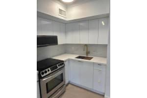 924 SE 2nd Street 22, Fort Lauderdale, FL 33301 Sold 01/20/26