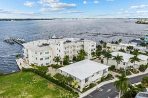 53 Seminole Street, Stuart, FL 34994 - MLS#R11138239