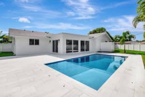 135 28th Court, Boynton Beach, FL 33435 - MLS#R11138259