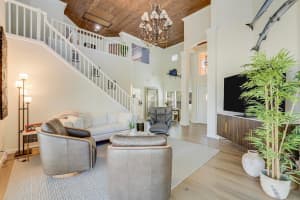 26 Via Aurelia, Palm Beach Gardens, FL 33418 - MLS#R11138296