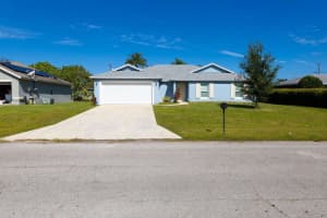 517 Ray Avenue, Port Saint Lucie, FL 34983 - MLS#R11138314