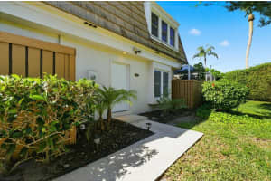 11558 Winchester Drive, Palm Beach Gardens, FL 33410 - MLS#R11138338