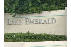 105 Lake Emerald Drive 810, Oakland Park, FL 33309 - MLS#R11138352