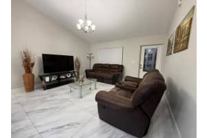 1082 SW Bellevue Avenue, Port Saint Lucie, FL 34953 - MLS#R11138355