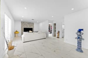 112 Parkwood Drive, Royal Palm Beach, FL 33411 - MLS#R11138369