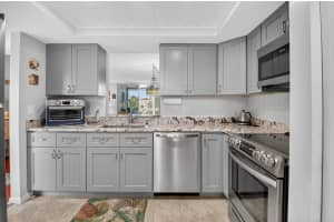 10 Willowbrook Lane 204, Delray Beach, FL 33446 Sold 12/15/25