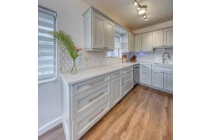 2400 Lake Osborne Drive, Lake Worth Beach, FL 33461 - MLS#R11138507