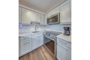 2400 Lake Osborne Drive, Lake Worth Beach, FL 33461 - MLS#R11138507