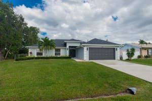 765 SW Hibiscus Street, Port Saint Lucie, FL 34983 - MLS#R11138516