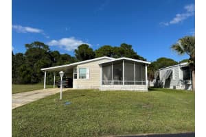 302 Tropical Isles Circle Circle, Fort Pierce, FL 34982 - MLS#R11138534
