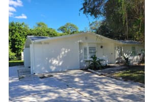 4416 Areca Palm Drive, Fort Pierce, FL 34982 - MLS#R11138551