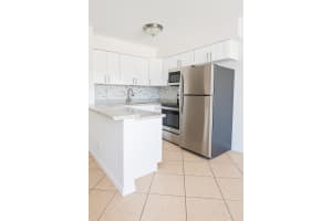 4670 NE 5th Avenue 9, Boca Raton, FL 33431 - MLS#R11138572