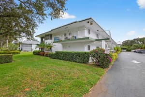 4 Westwood Avenue 101h, Tequesta, FL 33469 Sold 12/15/25