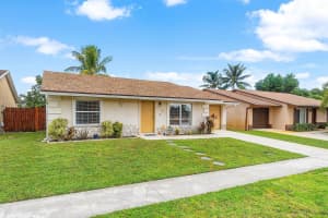 6161 Honeywood Way, Lake Worth, FL 33463 - MLS#R11138604