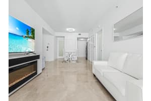 6365 Collins Avenue 1911, Miami Beach, FL 33141 - MLS#R11138631