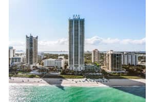 6365 Collins Avenue 1911, Miami Beach, FL 33141 - MLS#R11138631