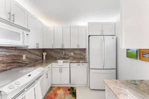 2669 S Garden Drive 403, Lake Worth, FL 33461 - MLS#R11138652