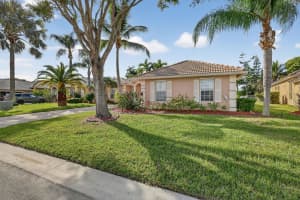 424 Dover Court, Port Saint Lucie, FL 34983 - MLS#R11138681