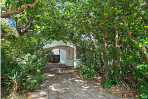 809 37th Street, West Palm Beach, FL 33407 - MLS#R11138690