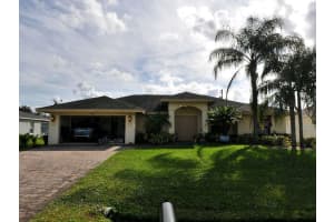 662 SW Jacoby Avenue, Port Saint Lucie, FL 34953 - MLS#R11138706