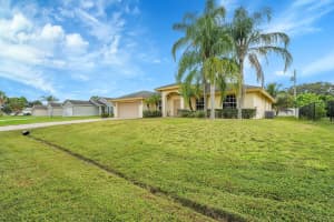 662 SW Jacoby Avenue, Port Saint Lucie, FL 34953 Sold 04/15/26