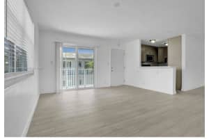 930 N 14 Court Apt 12, Hollywood, FL 33020 - MLS#R11138716