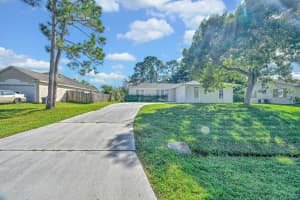 462 Nw Sherbrooke Avenue, Port Saint Lucie