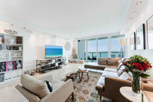 1331 Brickell Bay Drive 2805, Miami, FL 33131 - MLS#R11138825