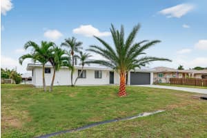 617 Whitmore Drive, Port Saint Lucie, FL 34984 - MLS#R11138839