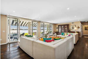 2160 Ibis Isle Road 1, Palm Beach, FL 33480 - MLS#R11138895