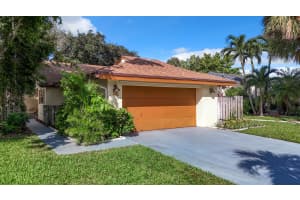56 Baytree Circle, Boynton Beach, FL 33436 - MLS#R11138896