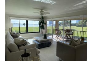 1660 Twelve Oaks Way 201, North Palm Beach, FL 33408 - MLS#R11138913