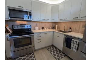 2812 S Garden Drive S 309, Lake Worth, FL 33461 - MLS#R11138930