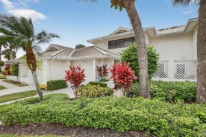 5650 SE Foxcross Place, Stuart, FL 34997 - MLS#R11138981