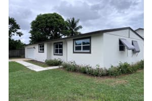 8760 Lyndall Lane, West Palm Beach, FL 33403 - MLS#R11138999