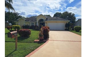 242 SW Amesbury Avenue, Port Saint Lucie, FL 34953 - MLS#R11139054