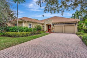 132 Via Castilla, Jupiter, FL 33458 - MLS#R11139075