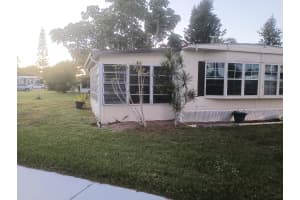 10 Montilla Way, Port Saint Lucie, FL 34952 - MLS#R11139107