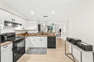 1588 Veracruz Lane, Weston, FL 33327 - MLS#R11139163