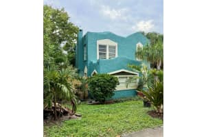 944 39th Court, West Palm Beach, FL 33407 - MLS#R11139177