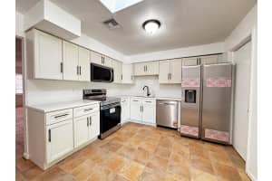 3919 Wilshire Street, West Palm Beach, FL 33403 - MLS#R11139327