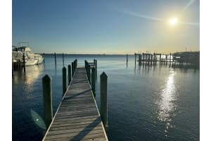 1395 NE Waveland Avenue E, Jensen Beach, FL 34957 - MLS#R11139343