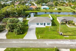 1744 SE North Blackwell Drive, Port Saint Lucie, FL 34952 - MLS#R11139344