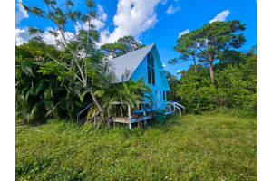 5607 Cassia Drive, Fort Pierce, FL 34982 Sold 11/25/25