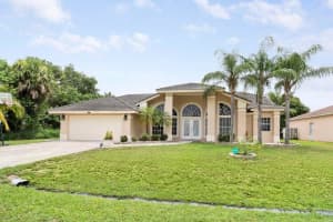 2962 SW Coastal Terrace, Port St Lucie, FL 34953 - MLS#R11139364