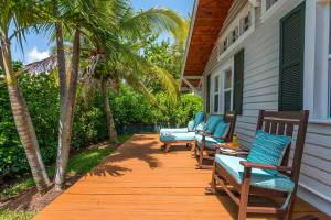 715 Palm Street, West Palm Beach, FL 33401 - MLS#R11139409